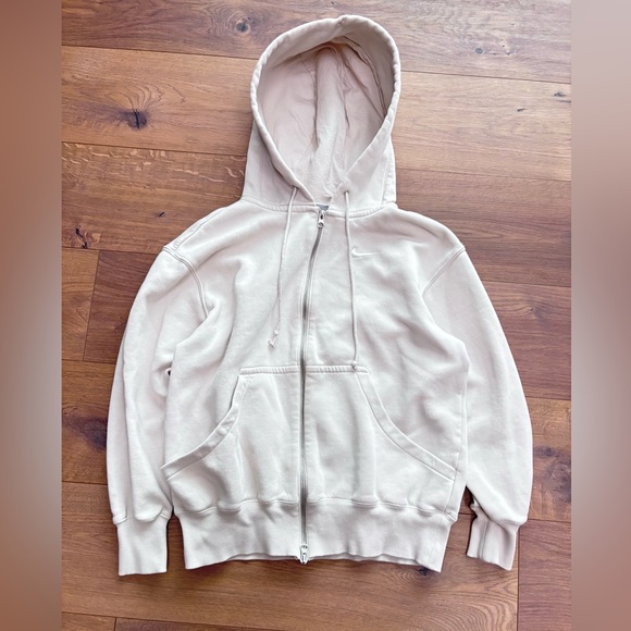 Nike hoodie - Picture 2 of 4